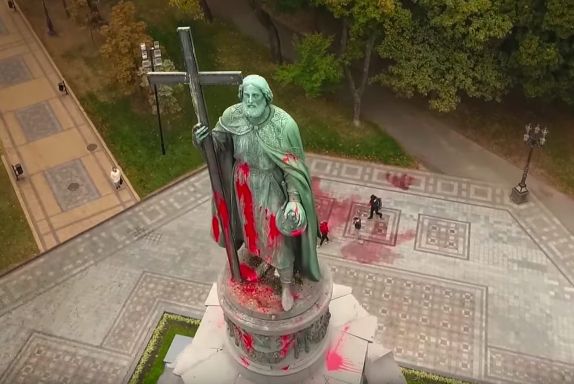 Возвращение Перуна. Зачем на Украине уничтожают православие