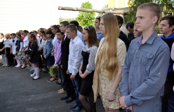 Сводка от НМ ЛНР 4 мая 2017. Жители Георгиевки открыли памятные доски учителям, погибшим в результате агрессии Киева Сводка от НМ ЛНР 4 мая 2017. Жители Георгиевки открыли памятные доски учителям, погибшим в результате агрессии Киева