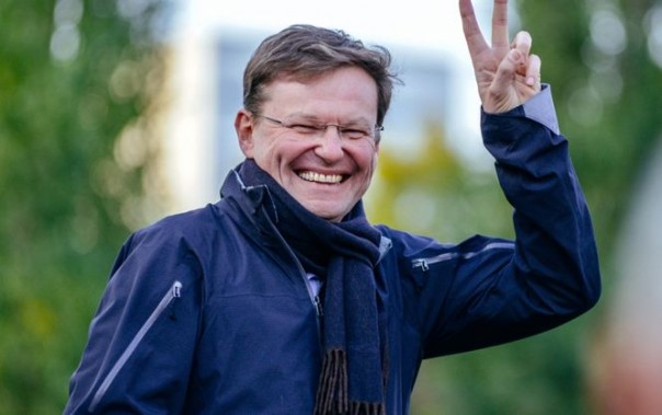 Порошенко в нарушение Конституции лишил гражданства соратника Саакашвили