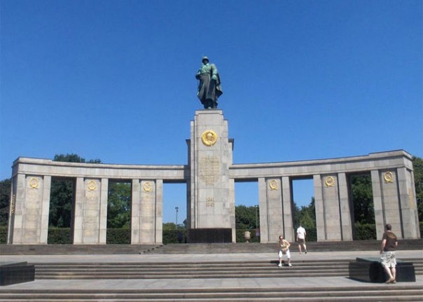 Психозы недели. Отказники от 1945-го