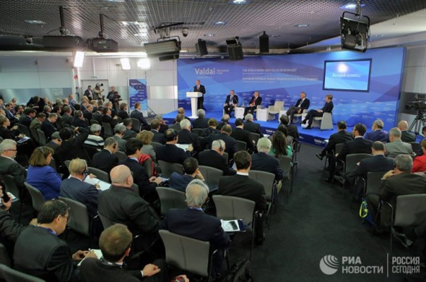 «Читайте по губам»: что говорил Путин за годы президентства