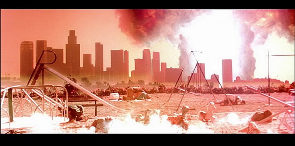 Даже погибая, Россия удушит Америку «мертвой рукой»