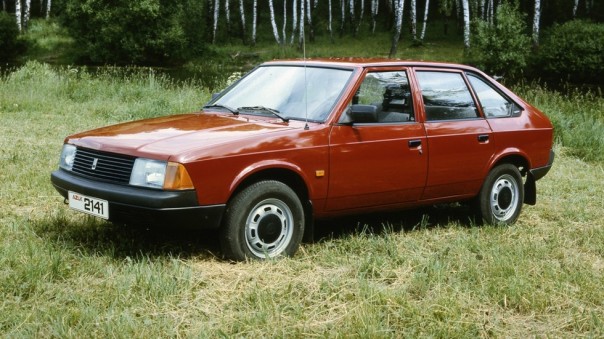 Калека, шаланда и ведровер: народные прозвища Москвича, Волги и Жигулей Калека, шаланда и ведровер: народные прозвища Москвича, Волги и Жигулей