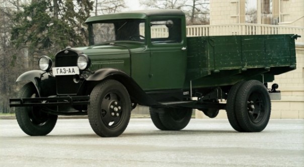 Калека, шаланда и ведровер: народные прозвища Москвича, Волги и Жигулей Калека, шаланда и ведровер: народные прозвища Москвича, Волги и Жигулей