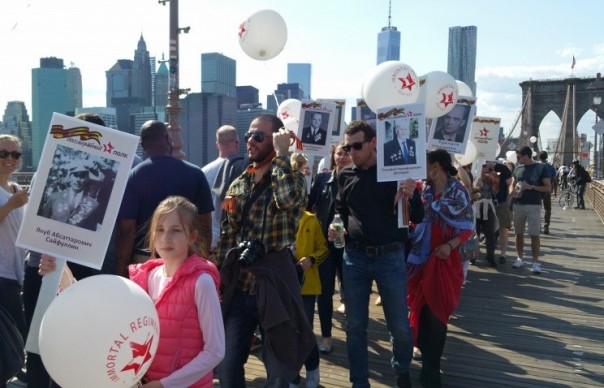 «Бессмертный полк» шагает по планете. «Бессмертный полк» шагает по планете.