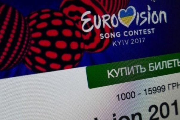Жена Порошенко опозорилась на открытии «Евровидения» Жена Порошенко опозорилась на открытии «Евровидения»