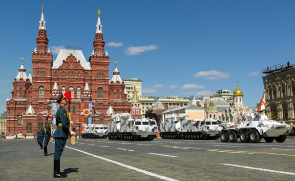 Минобороны показало репетицию Парада Победы в формате 360 градусов