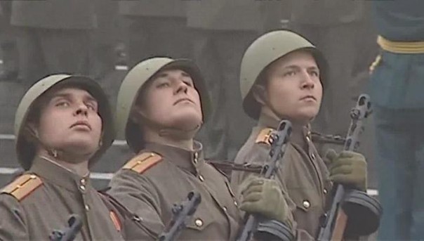 Парад Победы в городах России: Симферополь, Санкт-Петербург, Нижний Новгород, Самара, Керчь