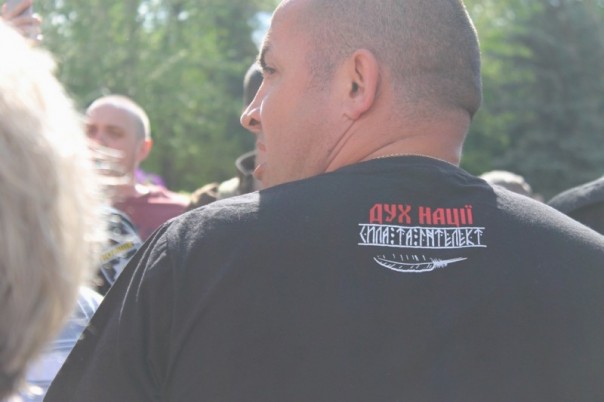 День Победы в Запорожье: Так с кем нам примиряться-то?