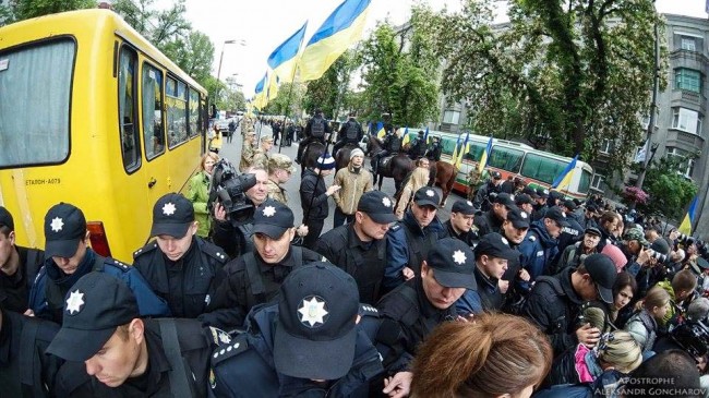 День победы на той стороне, провокации, драки…