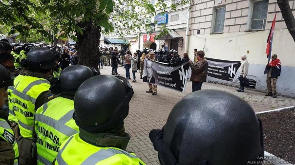 День победы на той стороне, провокации, драки…