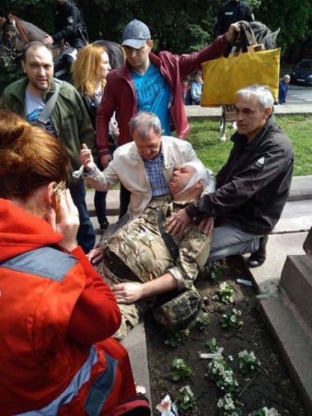 По всей б.Украине нацисты получают массовый отпор от населения и полиции