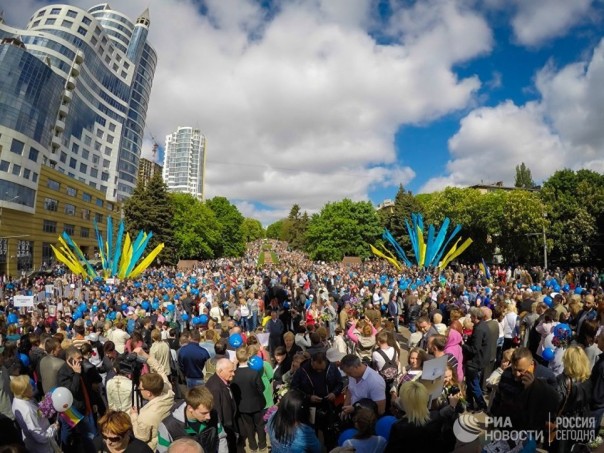 Аваков уволил руководство днепропетровской полиции после столкновений 9 мая