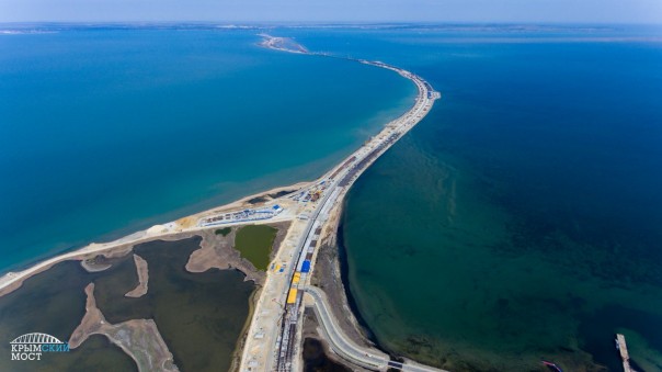 Кинокомпания «МосТФильм» сообщает: Мост в Крым почти готов. Осталось несколько месяцев Кинокомпания «МосТФильм» сообщает: Мост в Крым почти готов. Осталось несколько месяцев