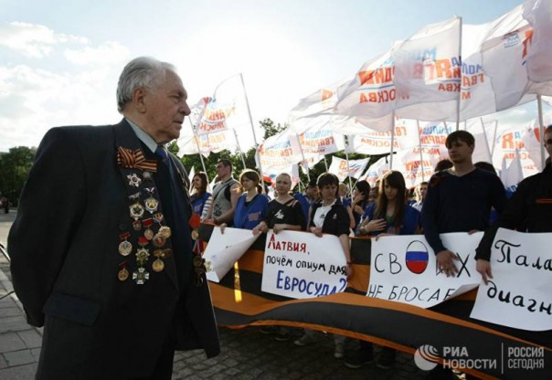 Западные СМИ открыли для себя реванш нацистов на Украине