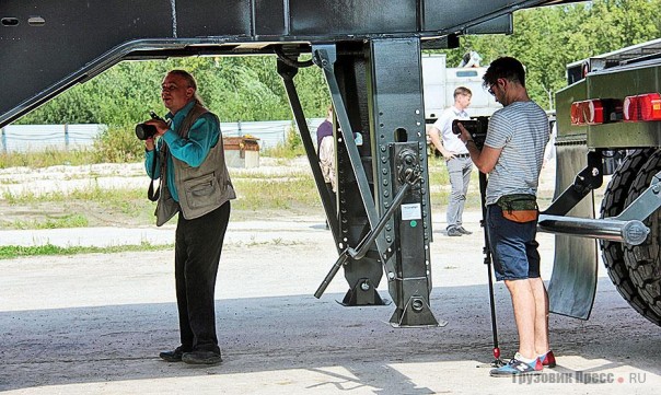 Алмазовоз для Якутии: 130-тонный самосвальный автопоезд ТОНАР-45252 Алмазовоз для Якутии: 130-тонный самосвальный автопоезд ТОНАР-45252