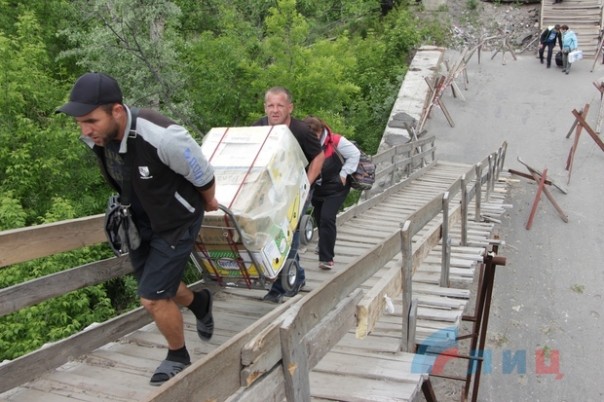 Сводка от НМ ЛНР 18 мая 2017. Киев вновь сорвал разведение сил у Станицы Луганской Сводка от НМ ЛНР 18 мая 2017. Киев вновь сорвал разведение сил у Станицы Луганской