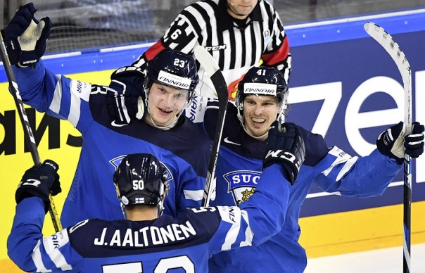 Сборная России вышла в полуфинал чемпионата мира по хоккею Сборная России вышла в полуфинал чемпионата мира по хоккею