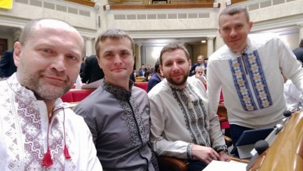 Это не сельсовет, это парламент одной европейской страны Это не сельсовет, это парламент одной европейской страны