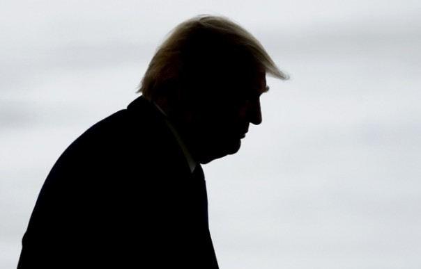 Трамп в испуге обратился к юристам