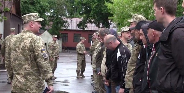 Мариупольский военкомат начал подготовку проукраинских отрядов территориальной обороны