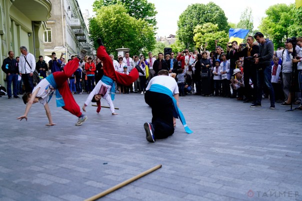 Редеют ряды вывшиванок. И даже Боевой Гопак не помогает Редеют ряды вывшиванок. И даже Боевой Гопак не помогает