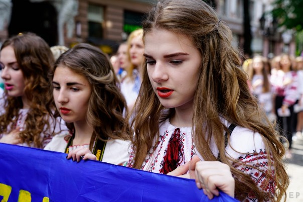 Редеют ряды вывшиванок. И даже Боевой Гопак не помогает Редеют ряды вывшиванок. И даже Боевой Гопак не помогает