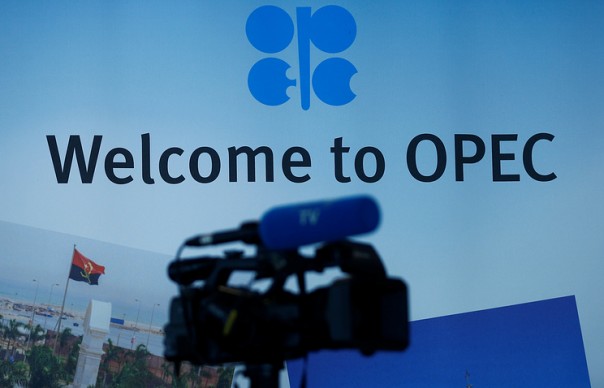 ОПЕК продлила соглашение о сокращении добычи нефти до конца марта 2018 года