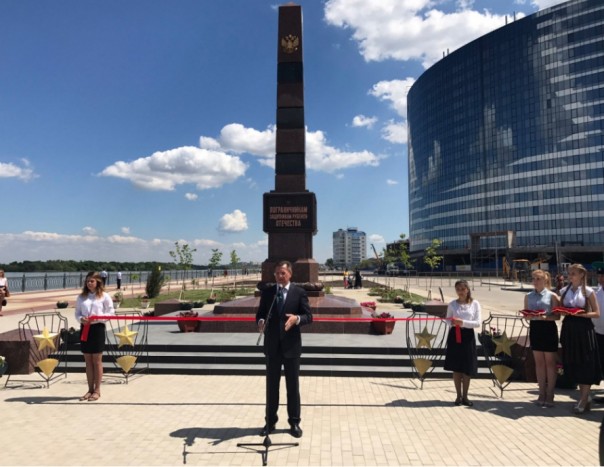 Памятник пограничникам сегодня открыли на набережной в Астрахани Памятник пограничникам сегодня открыли на набережной в Астрахани