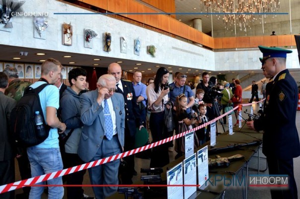 В Крыму прошла выставка техники и вооружения Пограничной службы