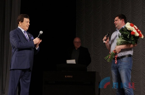 Кобзон - укропам: Я к вам на Украину не езжу, я езжу к себе на Родину