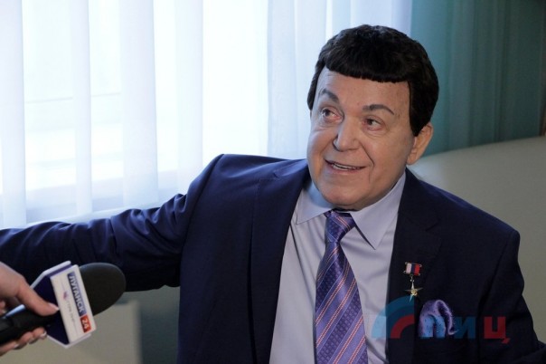 Кобзон - укропам: Я к вам на Украину не езжу, я езжу к себе на Родину