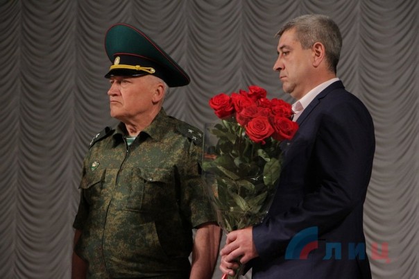 Кобзон - укропам: Я к вам на Украину не езжу, я езжу к себе на Родину