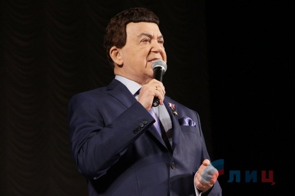 Кобзон - укропам: Я к вам на Украину не езжу, я езжу к себе на Родину