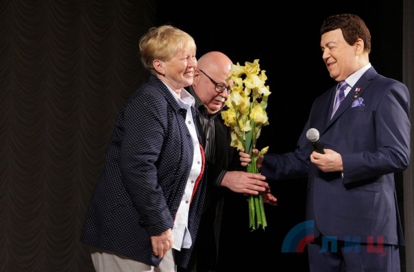 Кобзон - укропам: Я к вам на Украину не езжу, я езжу к себе на Родину