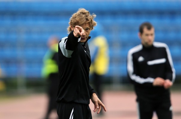 "Давайте играть в лаптях". Карпин раскритиковал идею импортозамещения в футболе