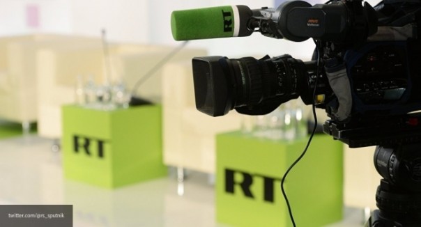 RT ответили видеороликами на обвинения Макрона
