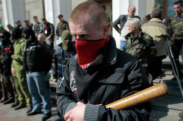 Ростислав Ищенко - о том, в чьих руках на самом деле находится власть в Киеве