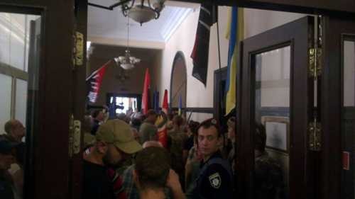 Украинская майдановщина на стадии самоуничтожения