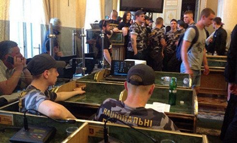 Украинская майдановщина на стадии самоуничтожения