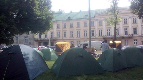Украинская майдановщина на стадии самоуничтожения