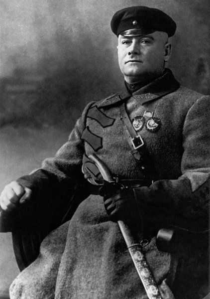 В Одесской области снесли памятник Котовскому В Одесской области снесли памятник Котовскому