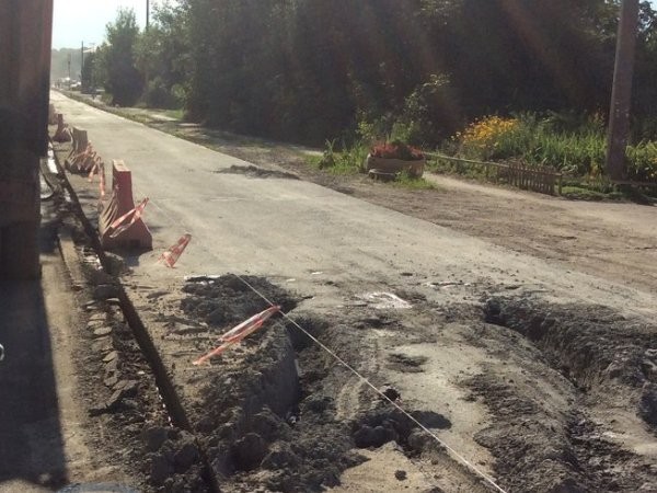 Нетерпеливый водитель внедорожника застрял в жидком бетоне в Ростове Нетерпеливый водитель внедорожника застрял в жидком бетоне в Ростове
