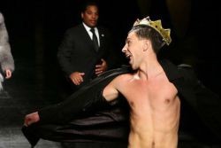 «Я бегу к тебе, Европа, ведь теперь мы с голой…»