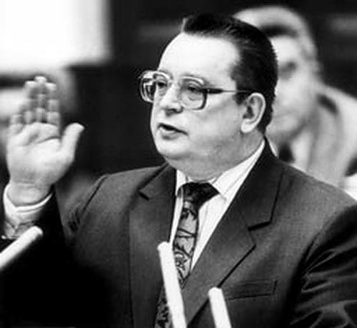 Как на самом деле россияне пережили реформы 90-х Как на самом деле россияне пережили реформы 90-х