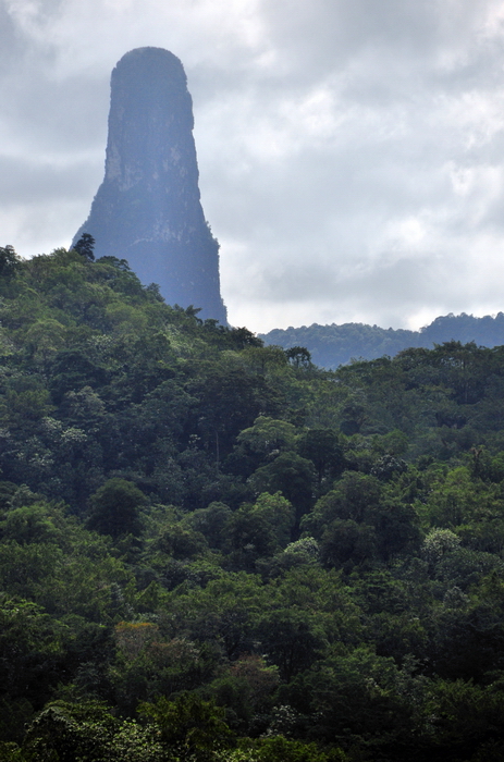 Перст в небо