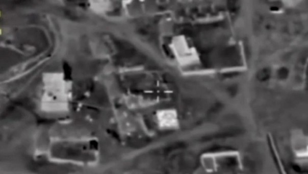 Самолеты ВКС РФ уничтожили в Сирии три колонны боевиков ИГИЛ