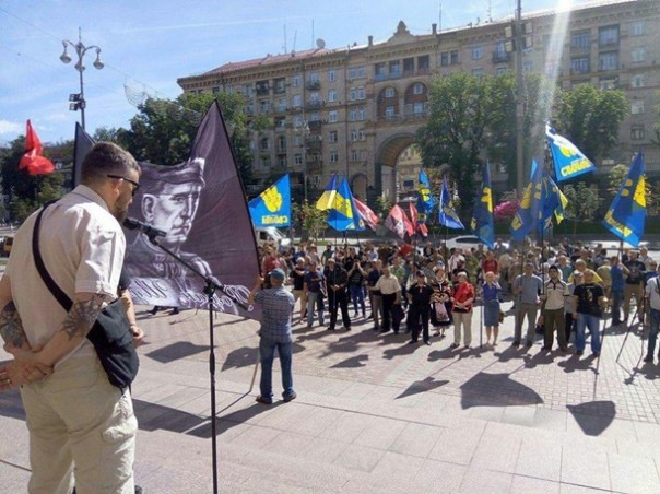 Хрюмберги взяли в котёл Киевсовет
