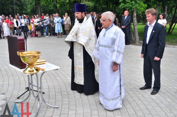 Сводка от МО ДНР 1 июня 2017. Укрофашисты за сутки 65 раза нарушили «режим тишины», выпустили 490 снарядов и мин