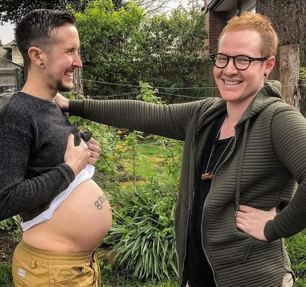 Гей-пара из США ждёт биологического первенца